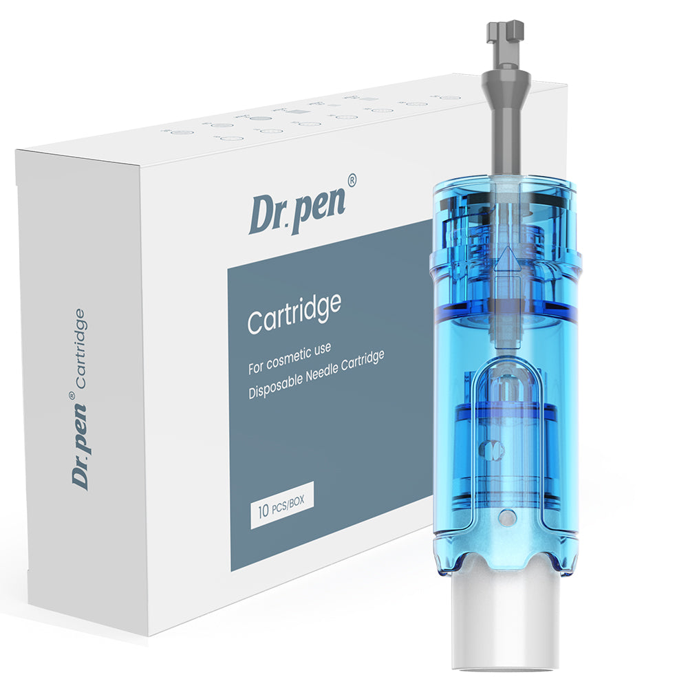Dr. Pen M9 und M8 Max Ersatzkartuschen neben einem Karton mit der Aufschrift „10 Stück pro Karton“.